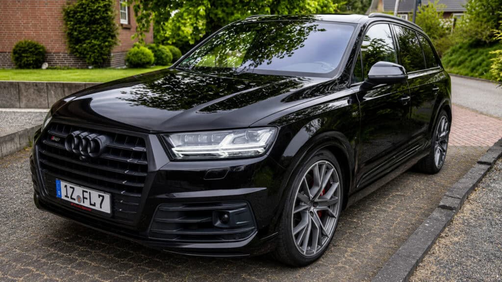 Mein schwarzer Audi SQ7