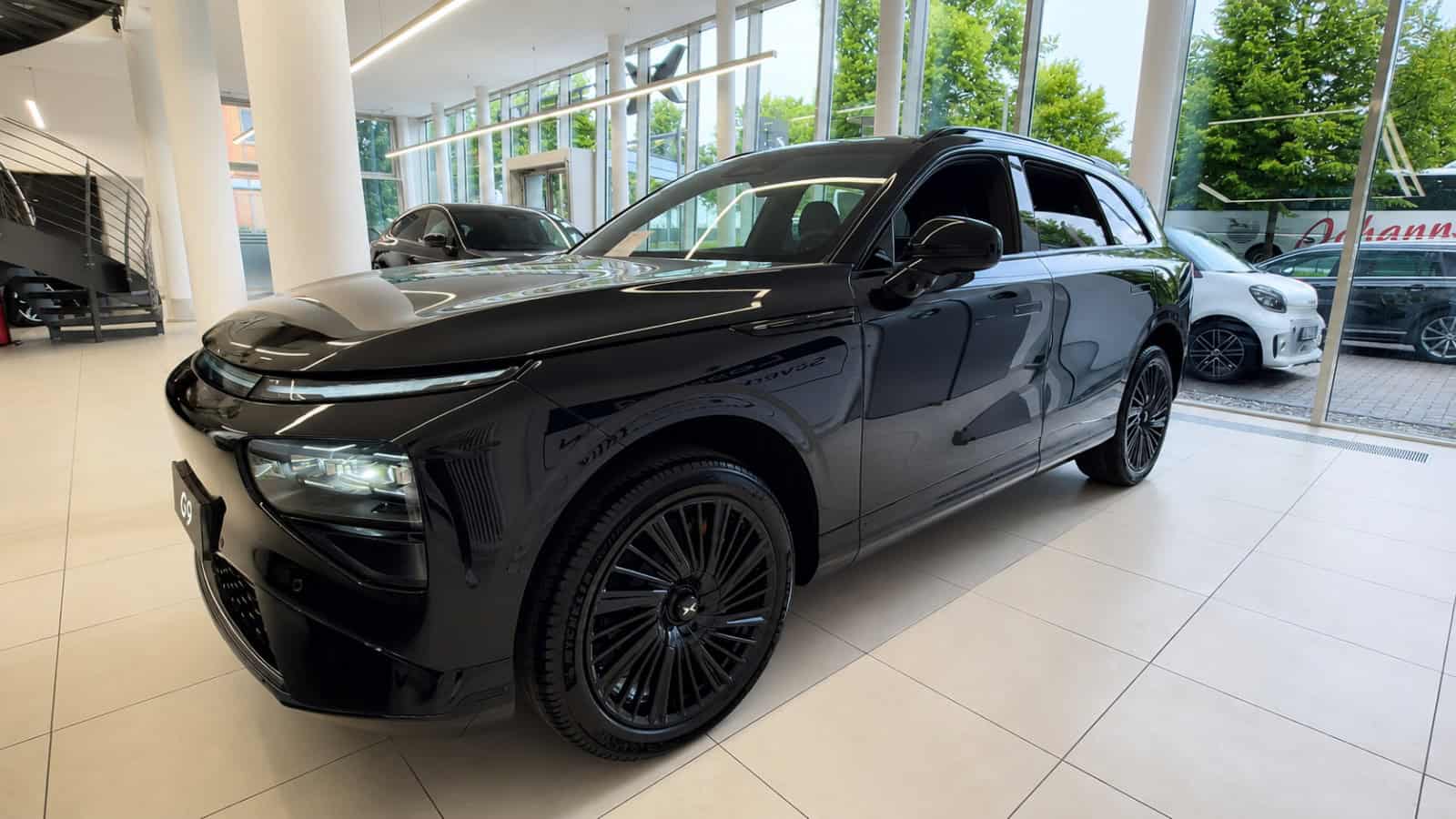 Autos & E-Mobilität mit Fred 3 XPeng G9 Black Edition